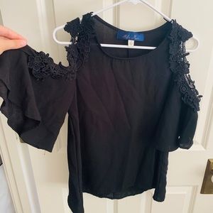 Black blouse with open shoulders